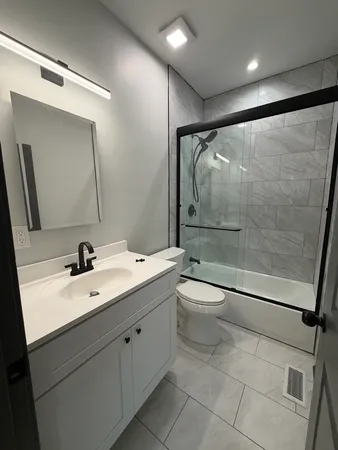 $2,200 | 1812 South 58th Court, Unit 2, Cicero, IL 60804