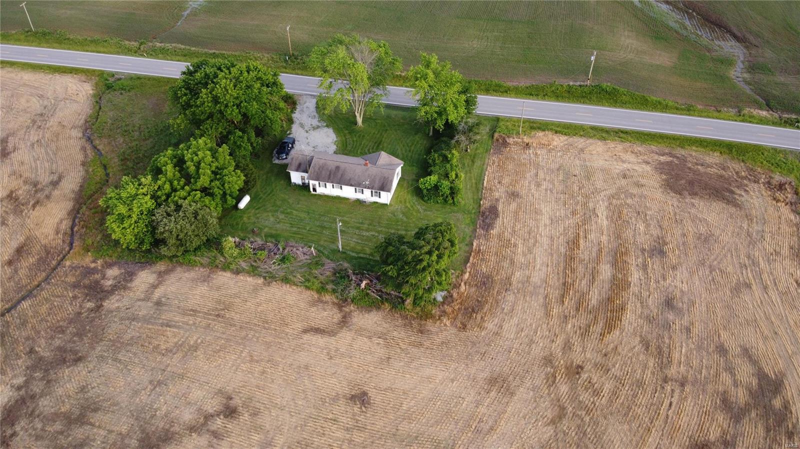 1945 State Rte 4 Murphysboro, IL 62966 - Photo 4 of 45