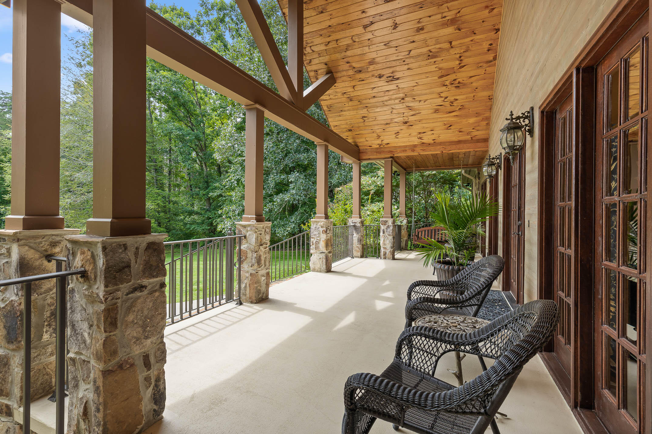 2613 Corral Road Signal Mountain, TN 37377 - Photo 6 of 79 Corral-49