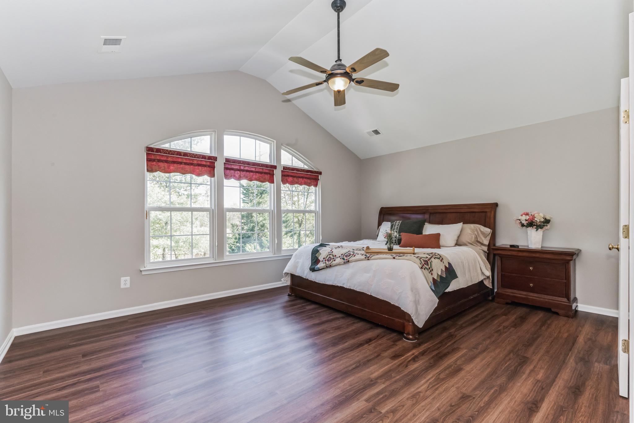 18282 Maple Spring Court Leesburg, VA 20176 - Photo 17 of 62 Gallery Image 17