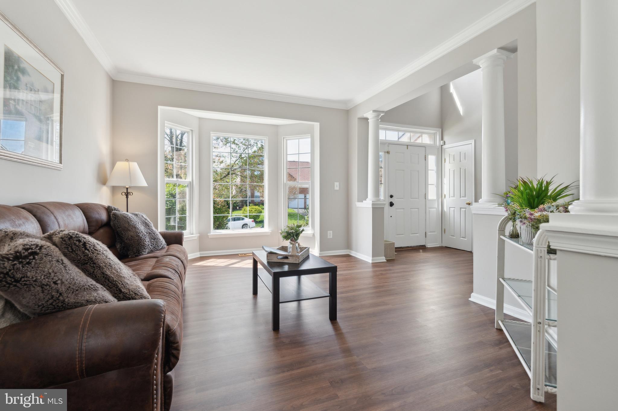 18282 Maple Spring Court Leesburg, VA 20176 - Photo 4 of 62 Gallery Image 4