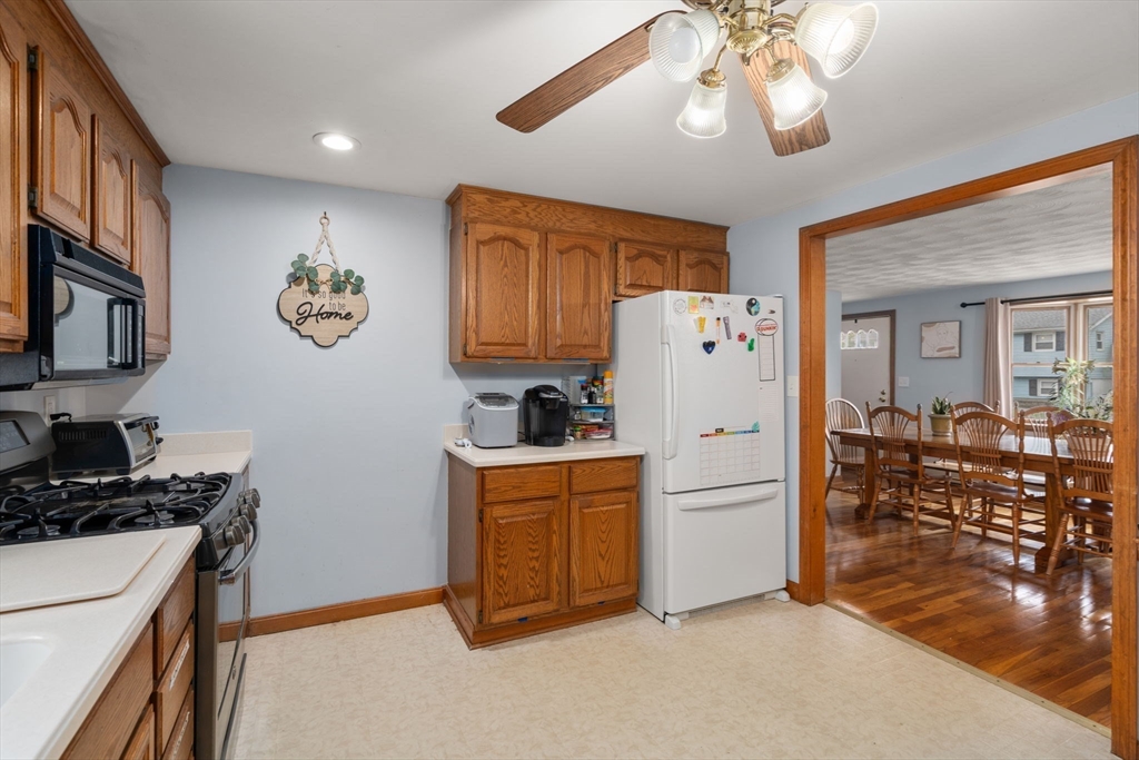 6 Broadview Road Lowell, MA 01852 - Photo 7 of 25