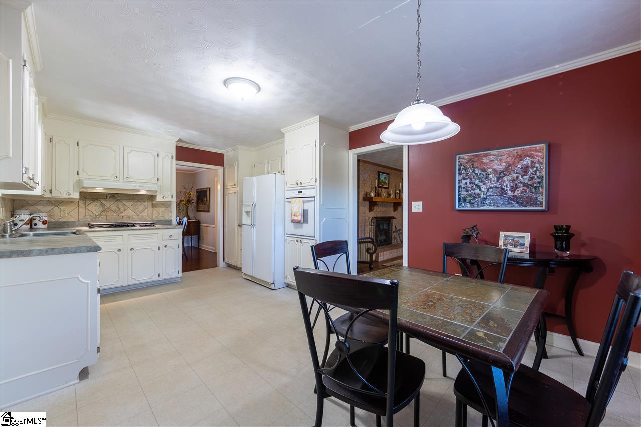 511 North Ford Road Greer, SC 29651 - Photo 11 of 33