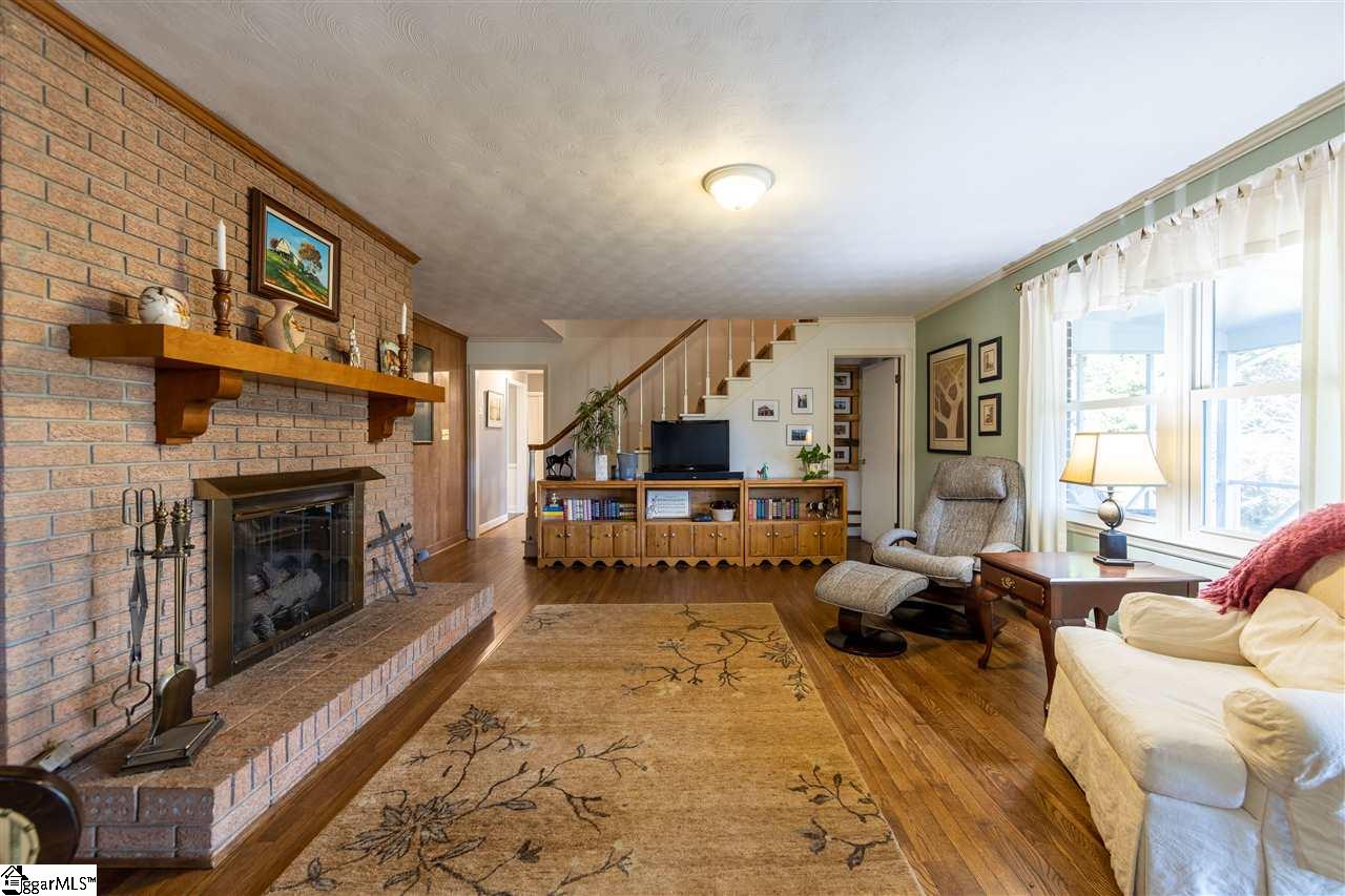 511 North Ford Road Greer, SC 29651 - Photo 6 of 33