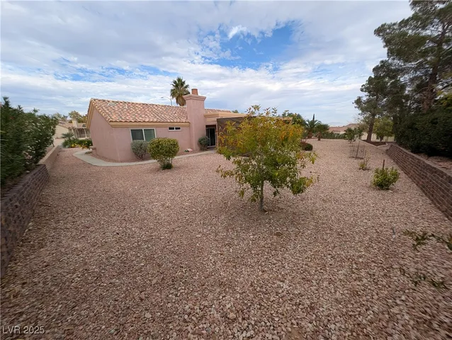 $1,900 | 9729 Buckhorn Drive, Las Vegas, NV 89134