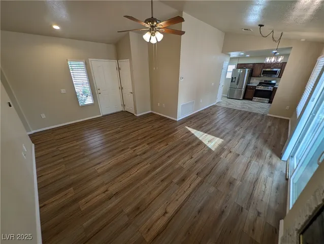 $1,900 | 9729 Buckhorn Drive, Las Vegas, NV 89134