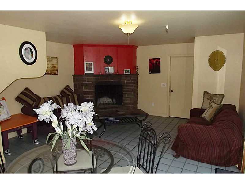 199 Old County Road Smithfield, RI 02917 - Photo 18 of 21 Den/Family/Great Room.