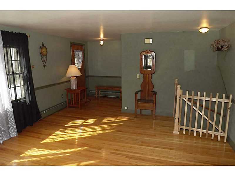 199 Old County Road Smithfield, RI 02917 - Photo 6 of 21 Living Room.
