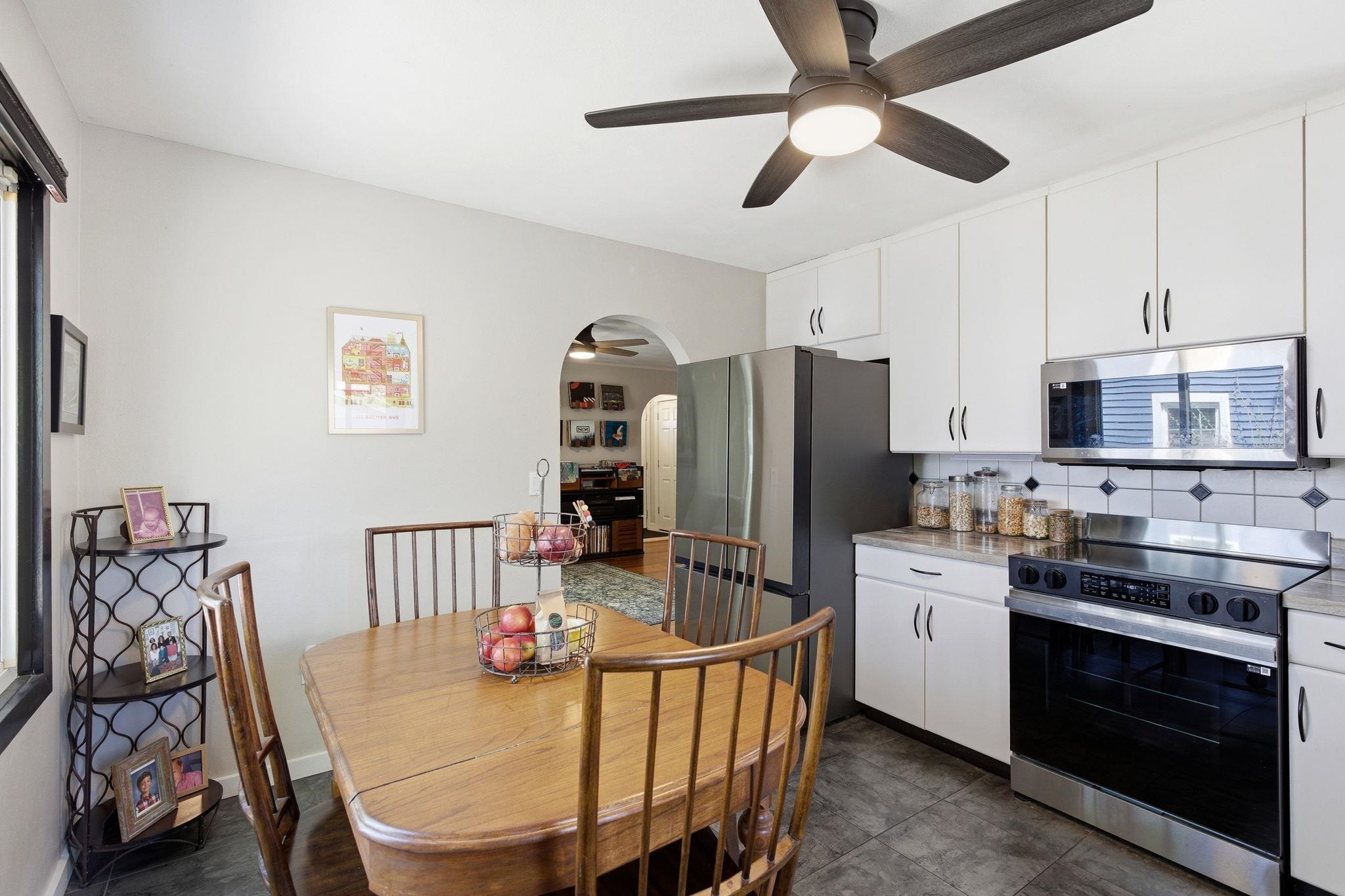 1821 Manley Street Madison, WI 53704 - Photo 11 of 48