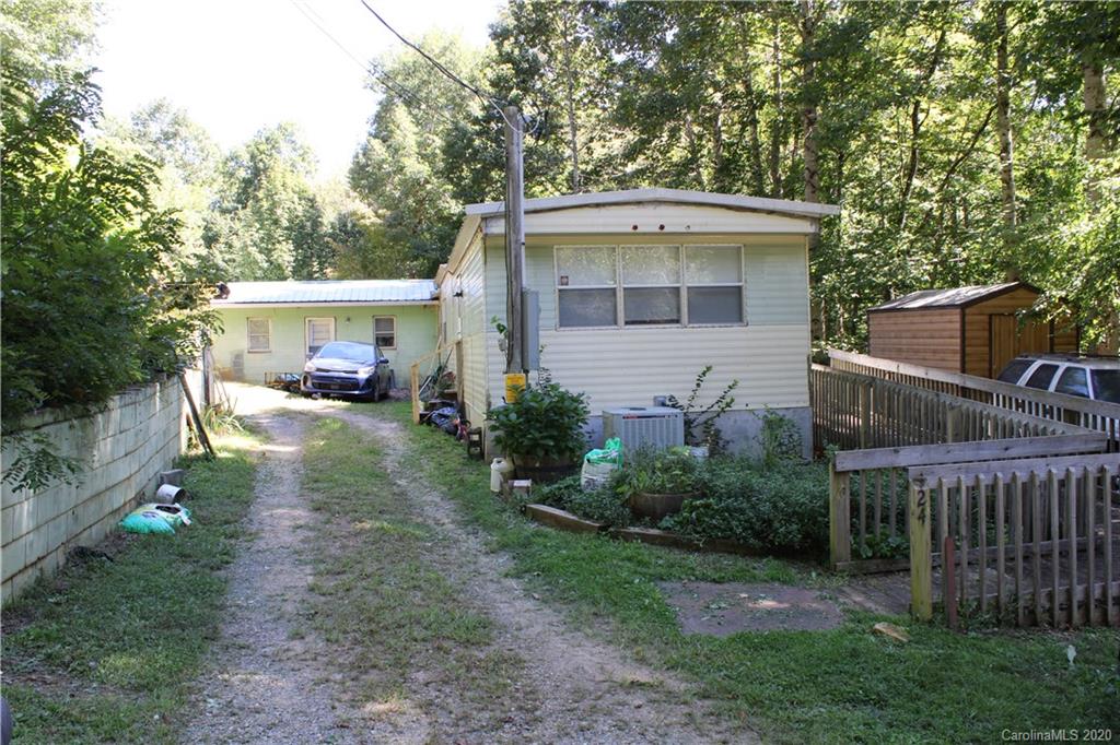 24 Boxturtle Road Candler, NC 28715 - Photo 11 of 32 Gallery Image 11
