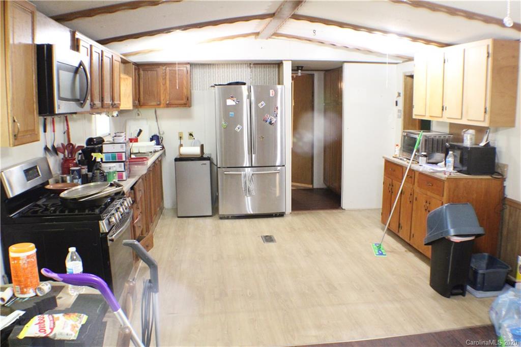 24 Boxturtle Road Candler, NC 28715 - Photo 20 of 32 Gallery Image 20