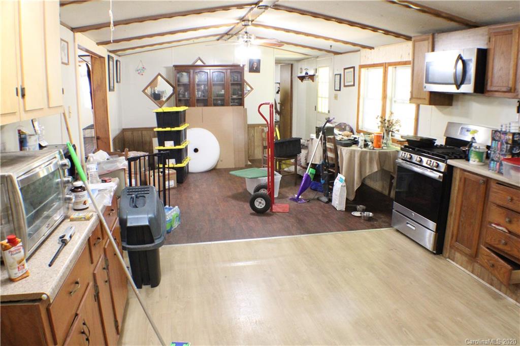 24 Boxturtle Road Candler, NC 28715 - Photo 21 of 32 Gallery Image 21