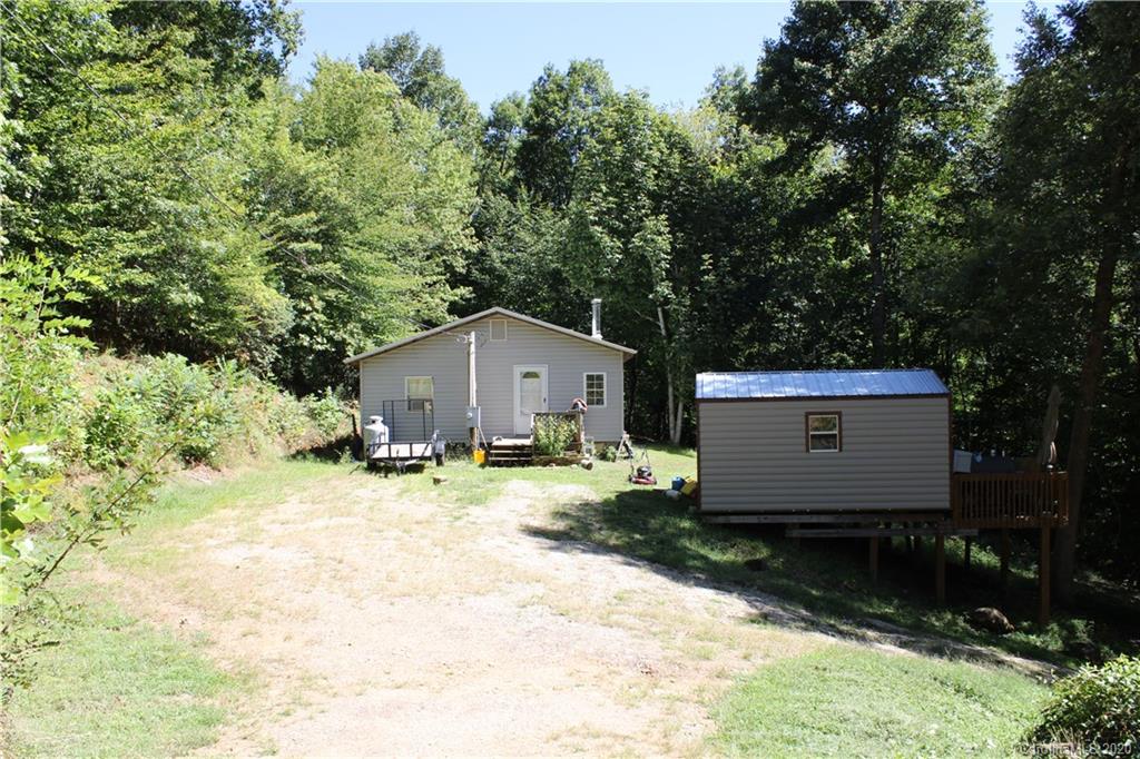 24 Boxturtle Road Candler, NC 28715 - Photo 8 of 32 Gallery Image 8