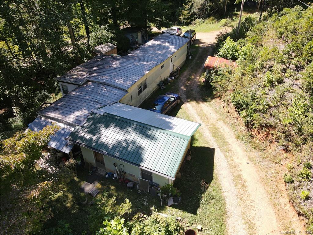 24 Boxturtle Road Candler, NC 28715 - Photo 9 of 32 Gallery Image 9