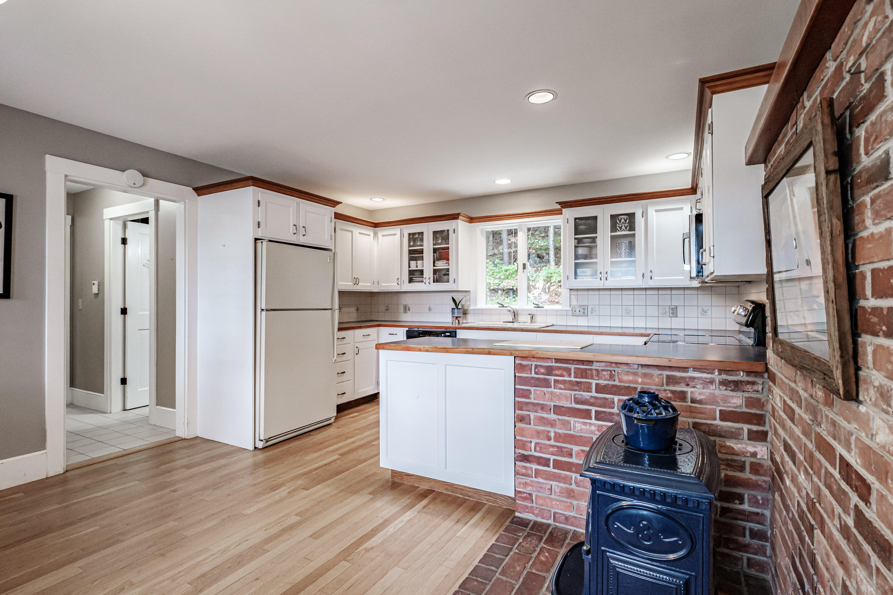 76 Meadow Road Raymond, ME 04071 - Photo 15 of 52 20241002gp-62007