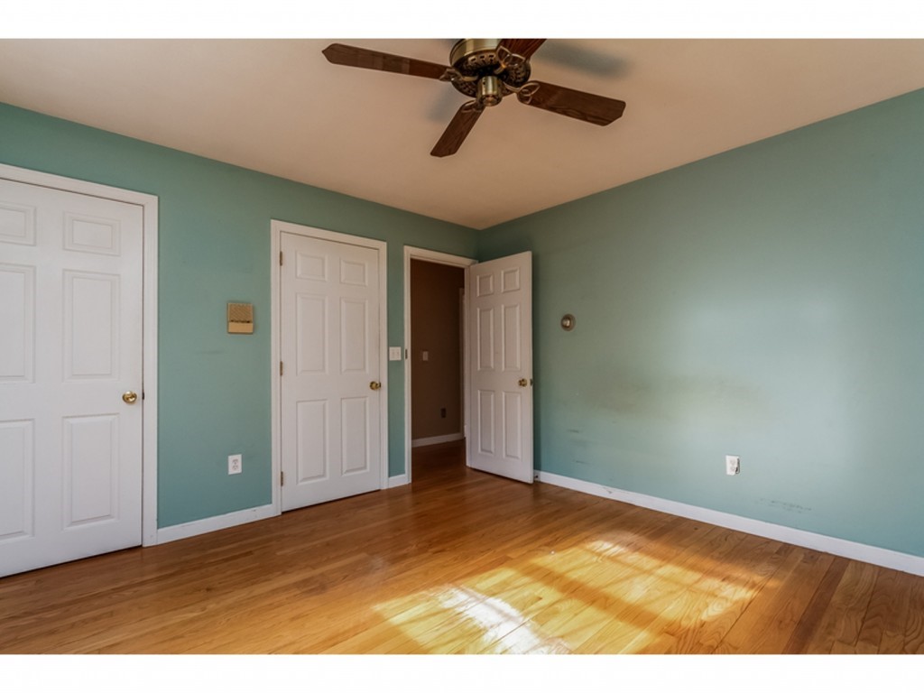 7 Brook Road Litchfield, NH 03052 - Photo 12 of 20 Gallery Image 12