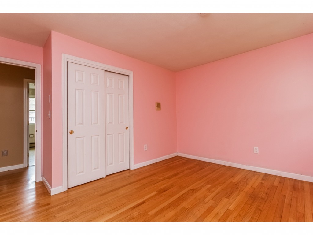 7 Brook Road Litchfield, NH 03052 - Photo 10 of 20 Gallery Image 10