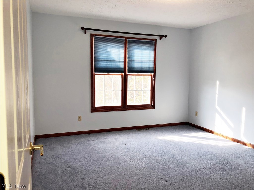 7695 Roeper Road Cleveland, OH 44134 - Photo 22 of 31 Bedroom 5