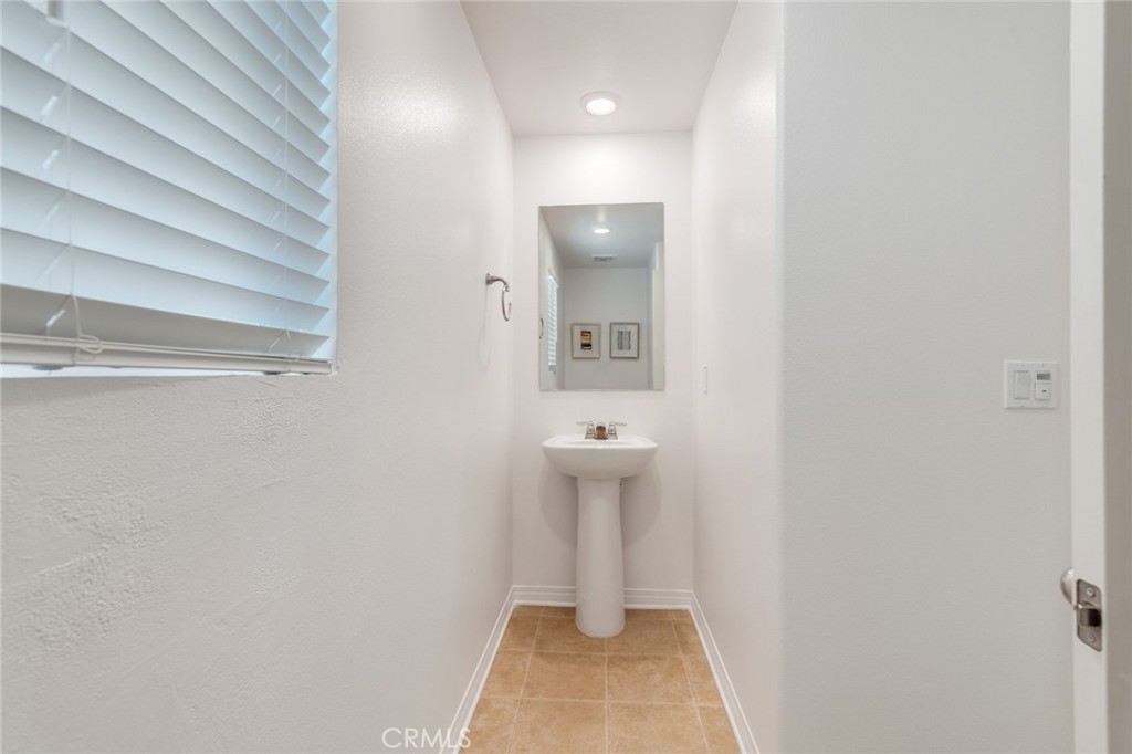 20046 Red Rock Avenue Riverside, CA 92507 - Photo 3 of 22