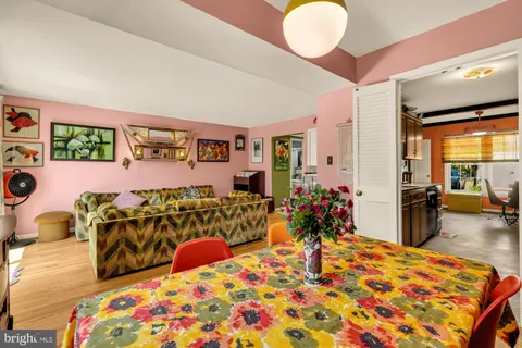$530,000 | 5730 Thomas Edison Court, Alexandria, VA 22310