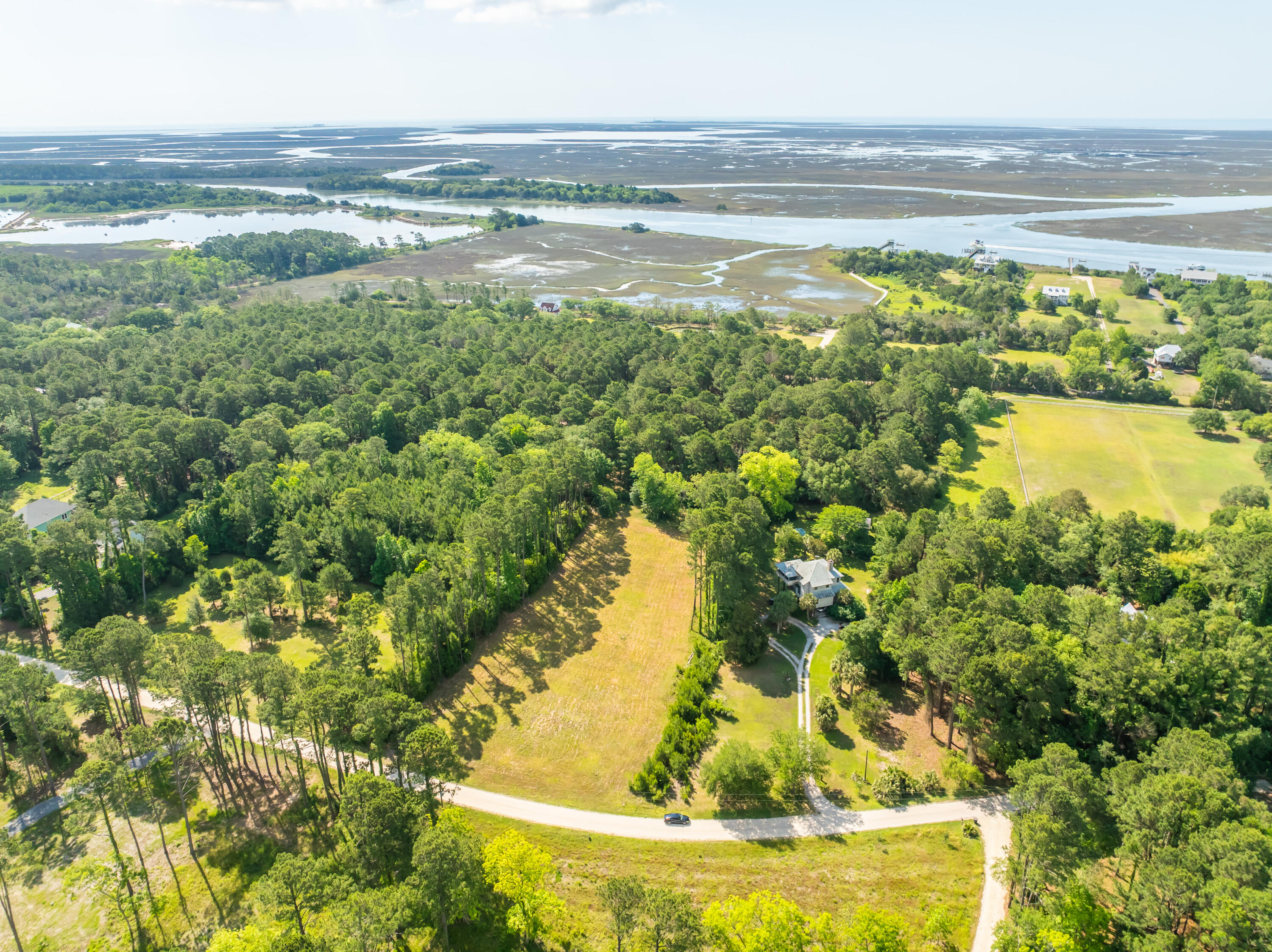 317 McClellan Avenue McClellanville, SC 29458 - Photo 2 of 18 317McClellanAve-KeenEyeMarketing-022