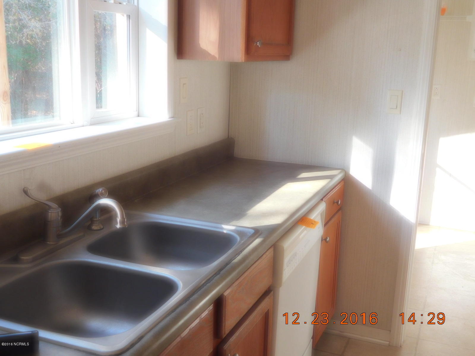 340 Sandlin Road Beulaville, NC 28518 - Photo 7 of 37 DSCN2420