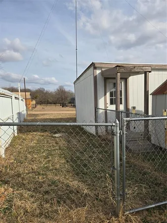 $125,000 | 242 Treasure Beach, Comanche, TX 76442