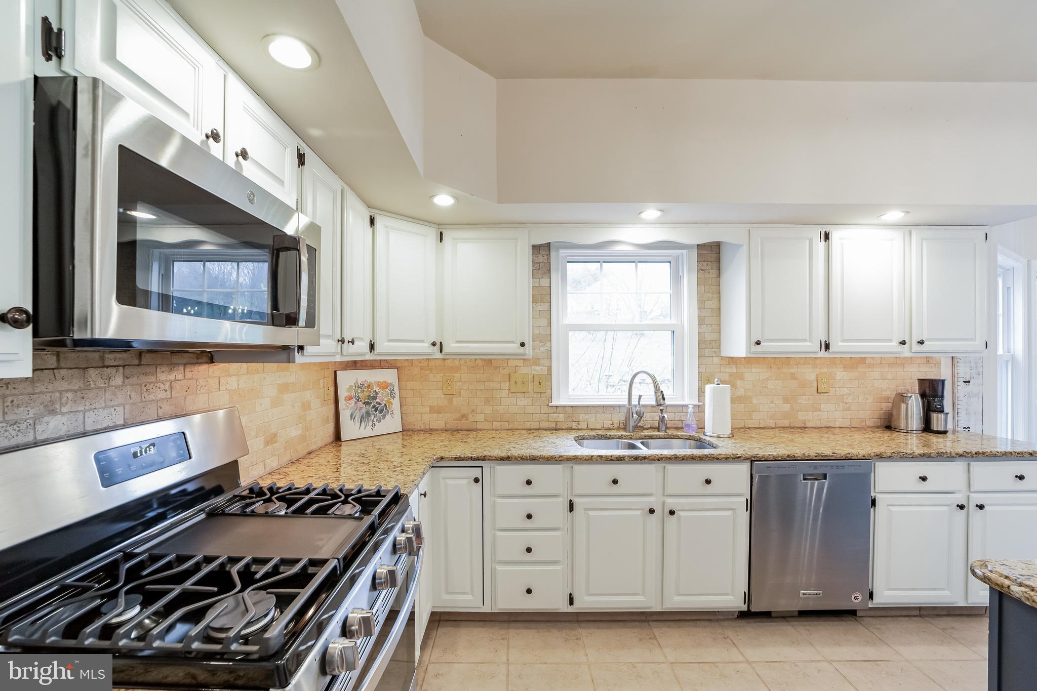 408 Chrislena Lane West Chester, PA 19380 - Photo 15 of 43