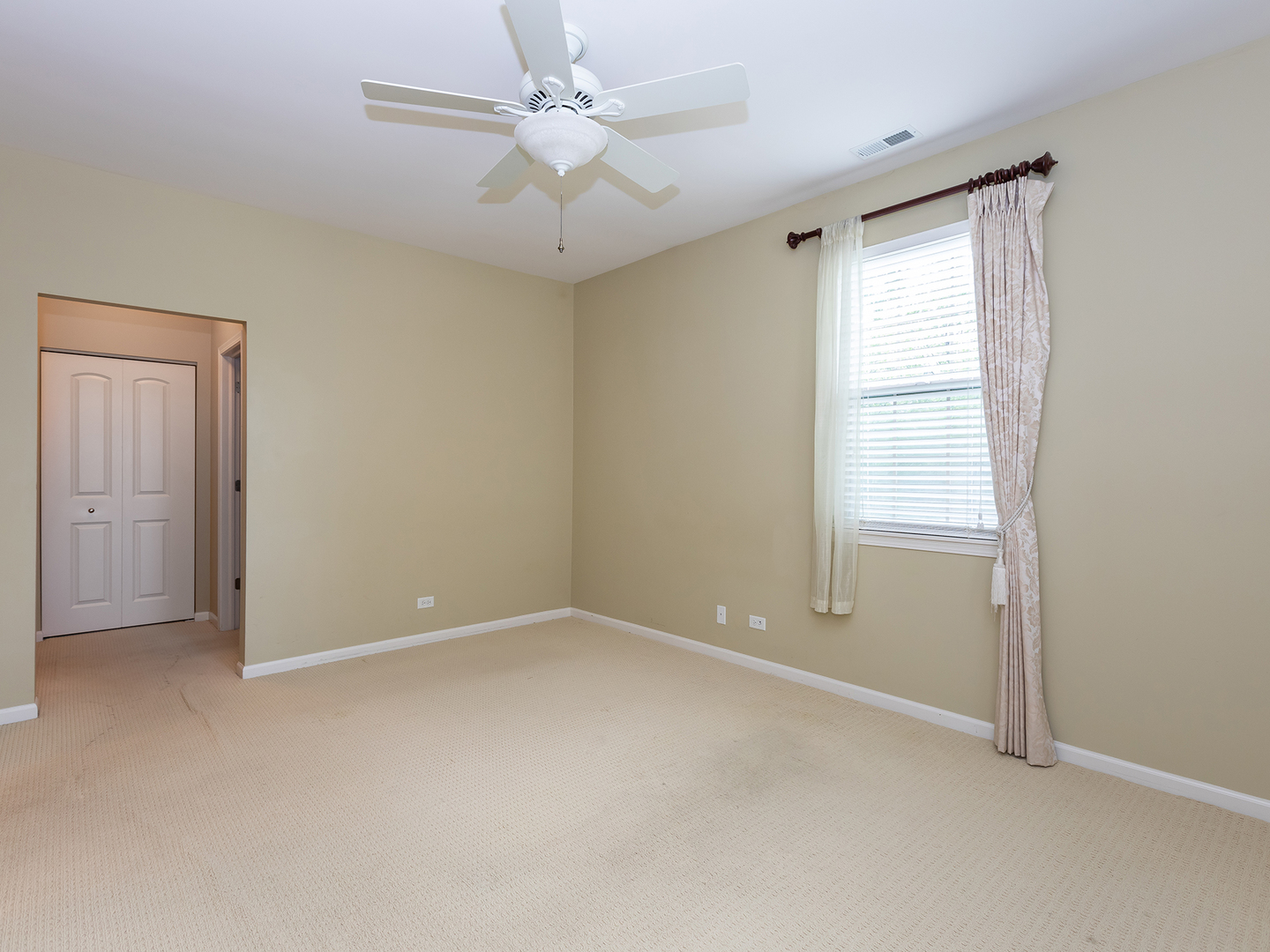 27W729 Hodges Way Winfield, IL 60190 - Photo 9 of 21
