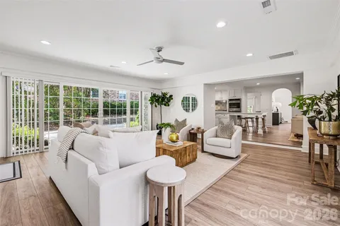 $1,290,000 | 7010 Terrace Drive, Charlotte, NC 28211