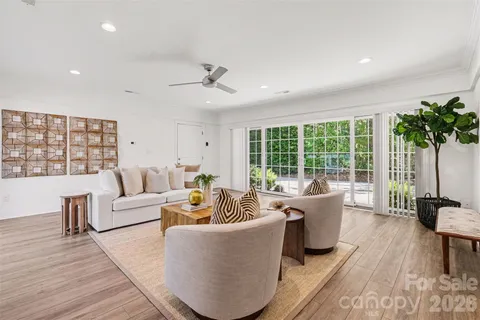 $1,290,000 | 7010 Terrace Drive, Charlotte, NC 28211