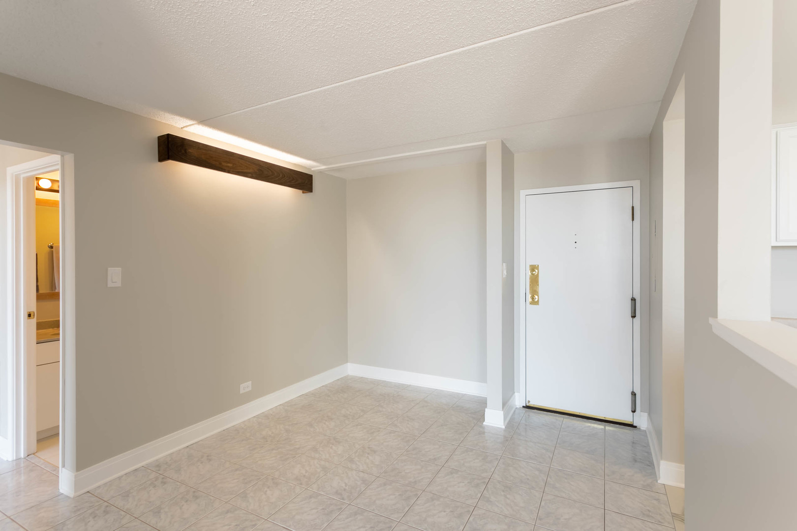 2015 South Finley Road, Unit 701 Lombard, IL 60148 - Photo 13 of 27