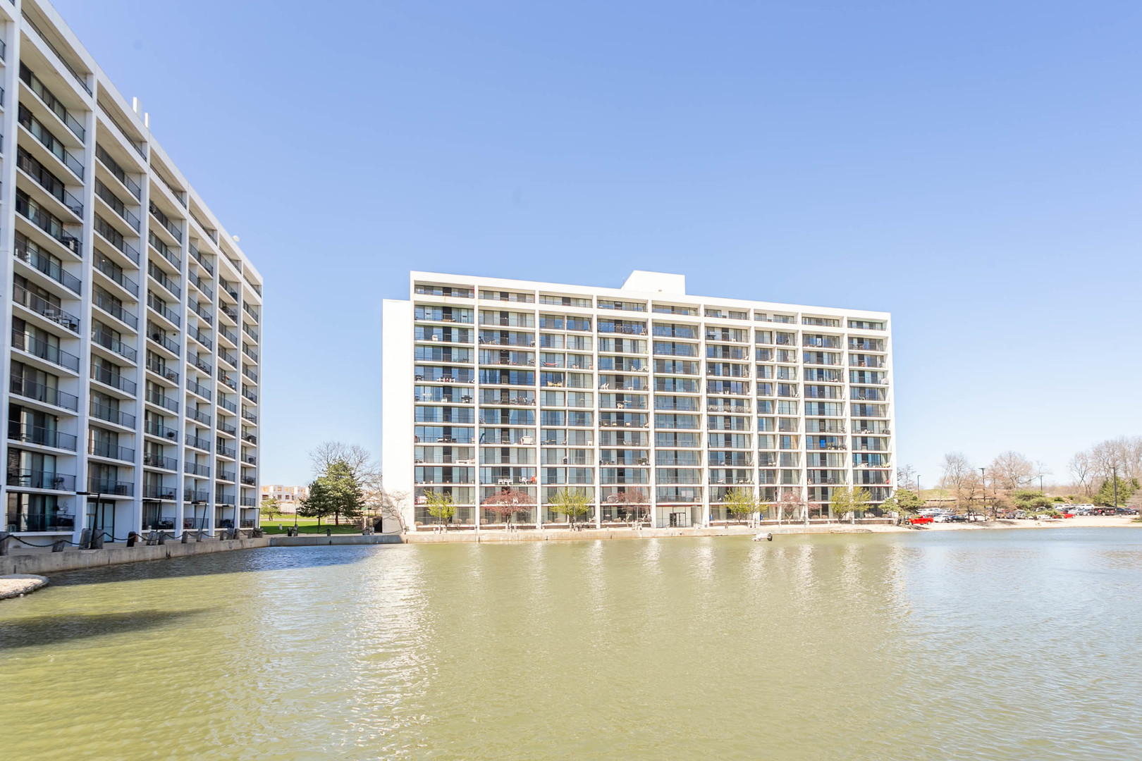 2015 South Finley Road, Unit 701 Lombard, IL 60148 - Photo 22 of 27