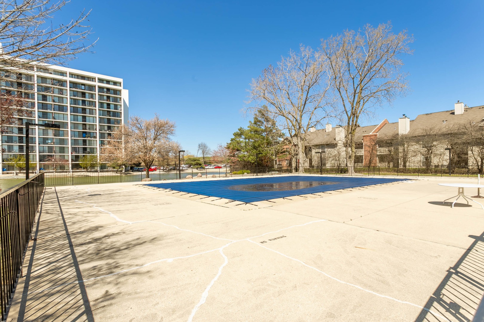 2015 South Finley Road, Unit 701 Lombard, IL 60148 - Photo 23 of 27