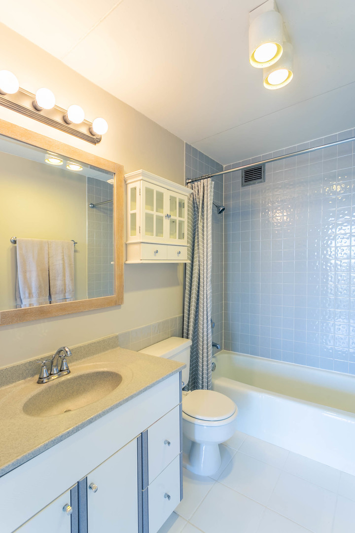2015 South Finley Road, Unit 701 Lombard, IL 60148 - Photo 9 of 27
