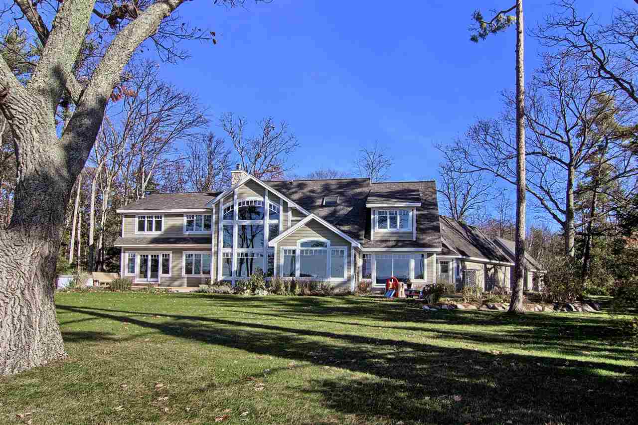 2916 Neahtawanta Road Traverse City, MI 49686 - Photo 59 of 75 1831431-58.JPG