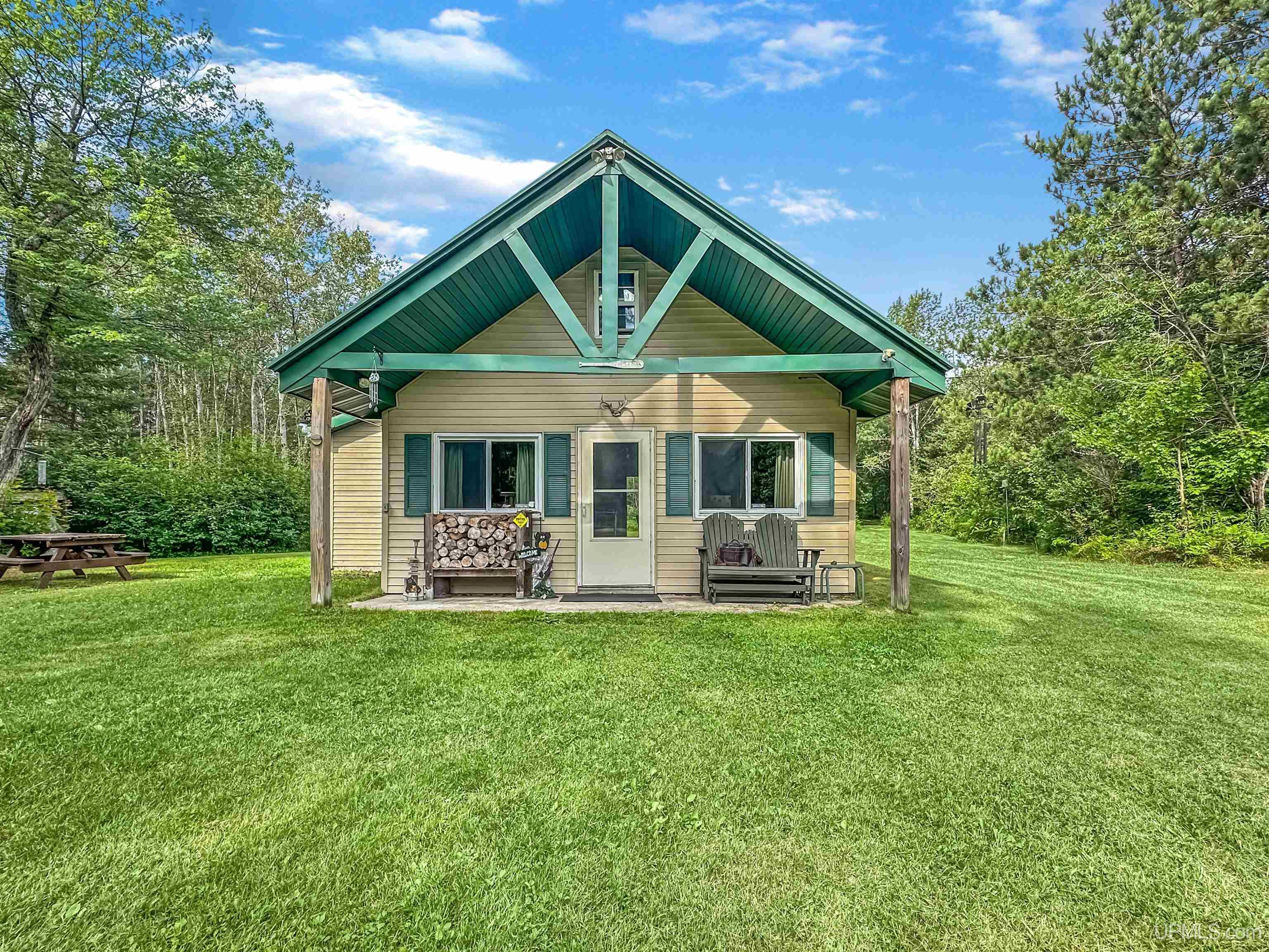 7854 38 Road Rapid River, MI 49878 - Photo 1 of 16
