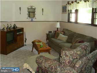 413 Valley View Road Willow Grove, PA 19006 - Photo 6 of 11 Family Room