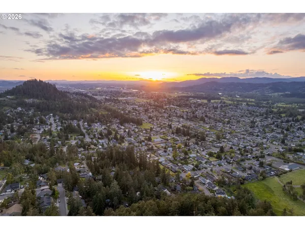 $299,900 | South 73rd Avenue, Springfield, OR 97478