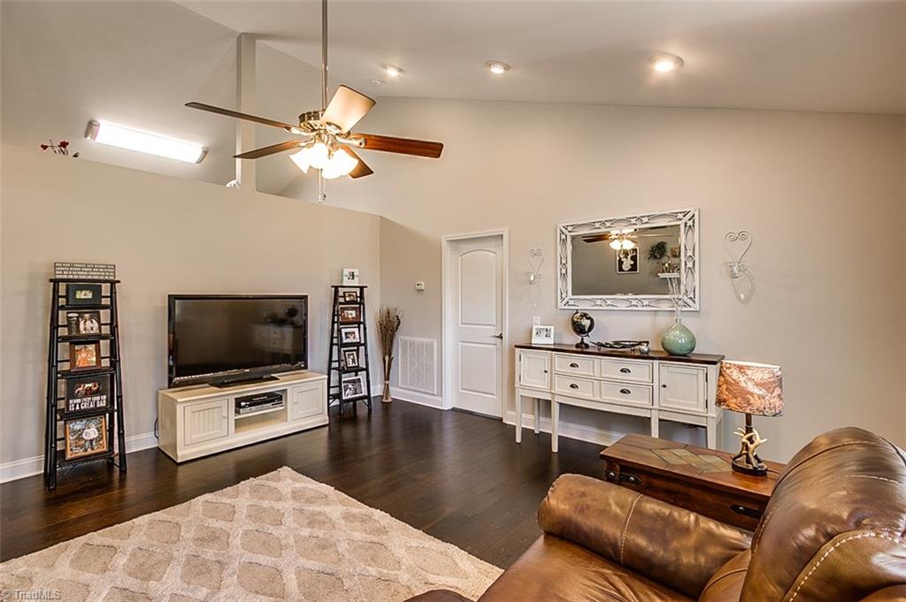 2760 Stutts Road Asheboro, NC 27205 - Photo 6 of 26 Gallery Image 6