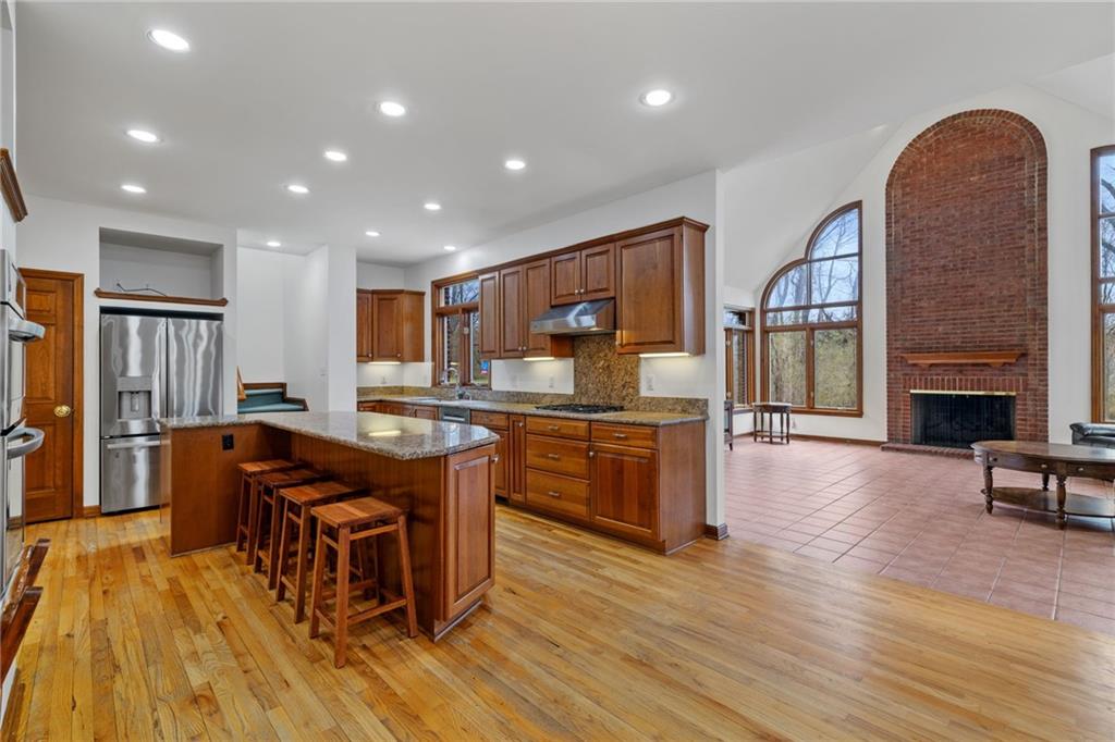 910 Settlers Ridge Road Pittsburgh, PA 15238 - Photo 7 of 50 Gallery Image 7