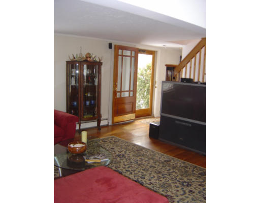 446 Union Bridge Road Duxbury, MA 02332 - Photo 6 of 15 Gallery Image 6