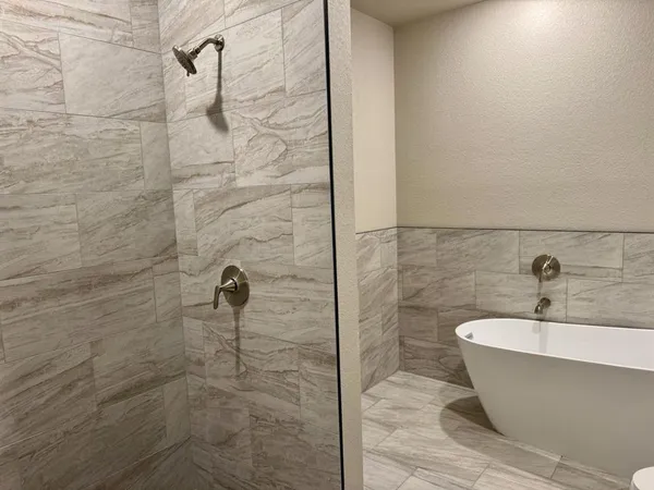 $2,250 | 15512 Greenhouse Way, Lindale, TX 75771