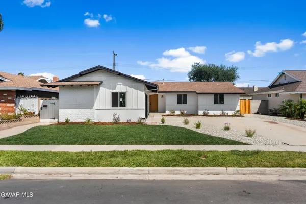 $949,000 | 378 Murray Avenue, Camarillo, CA 93010