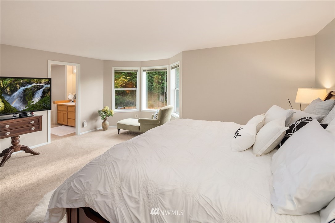 13907 Southeast 158th Street Renton, WA 98058 - Photo 17 of 26 Gallery Image 17