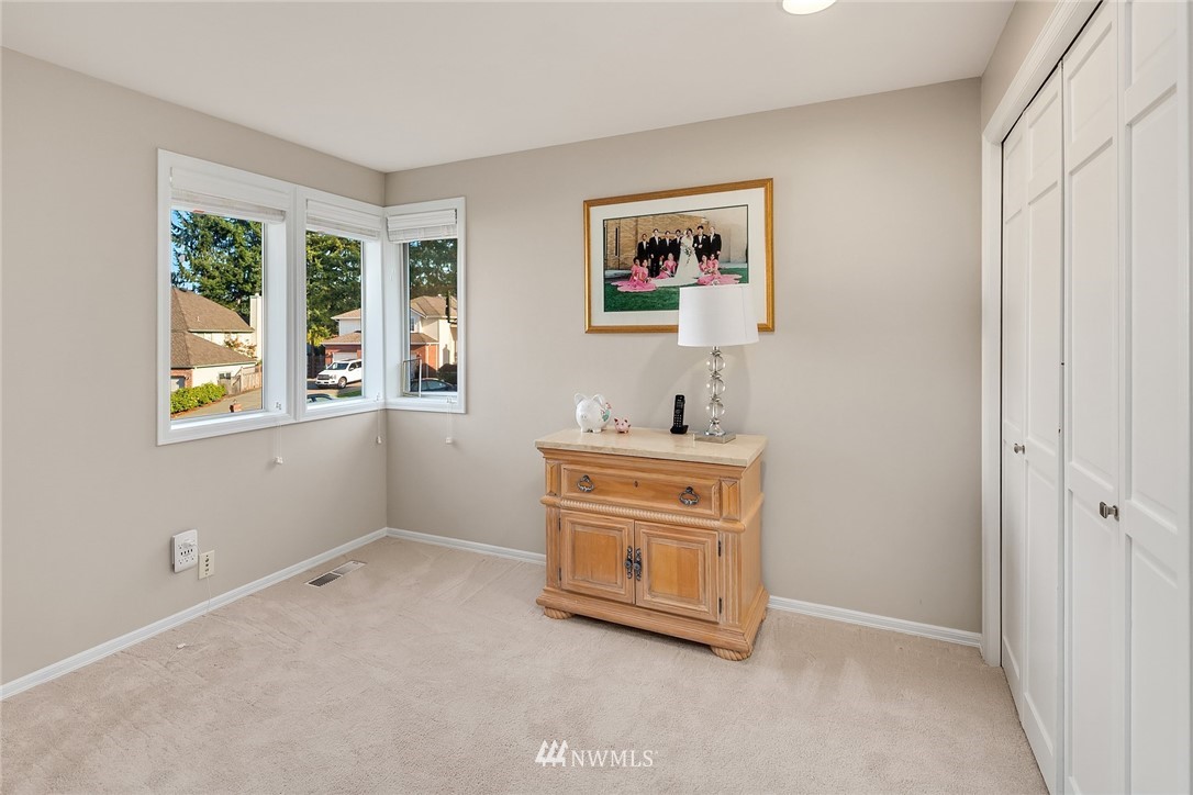 13907 Southeast 158th Street Renton, WA 98058 - Photo 23 of 26 Gallery Image 23