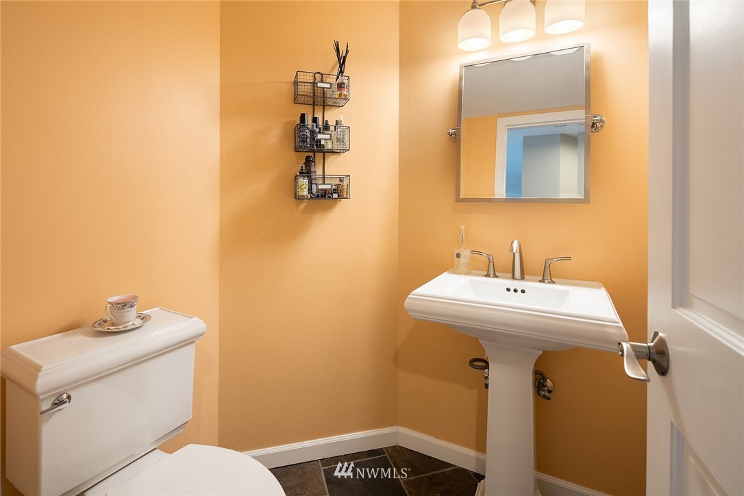 13907 Southeast 158th Street Renton, WA 98058 - Photo 24 of 26 Gallery Image 24