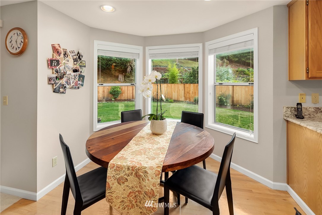 13907 Southeast 158th Street Renton, WA 98058 - Photo 9 of 26 Gallery Image 9