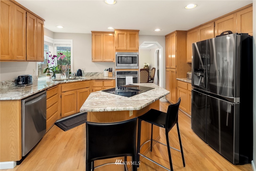 13907 Southeast 158th Street Renton, WA 98058 - Photo 10 of 26 Gallery Image 10