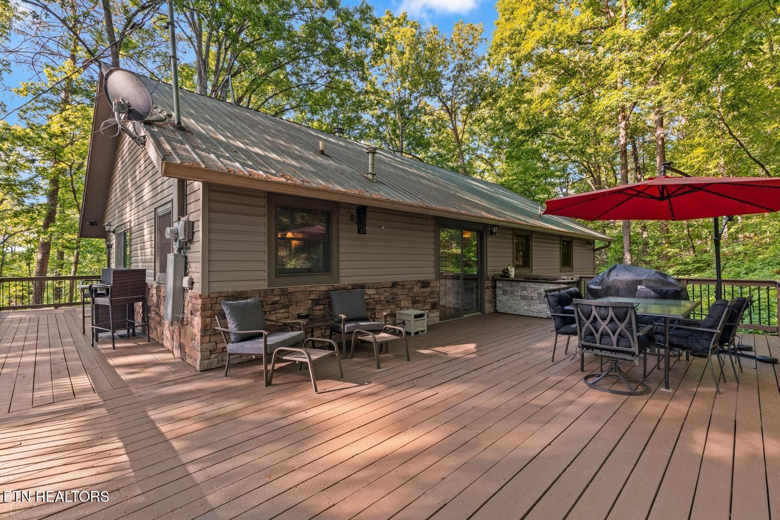 928 East Cross Road Dandridge, TN 37725 - Photo 18 of 41 18